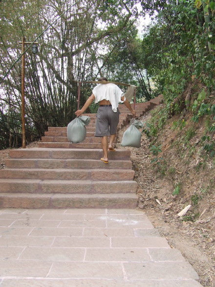 丹霞山怎么去 丹霞山怎么去南华寺最方便